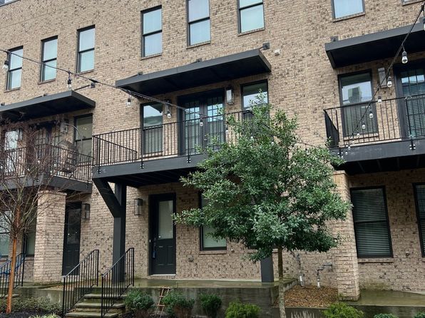 1028 Robert Smalls Way, Atlanta, GA 30318
