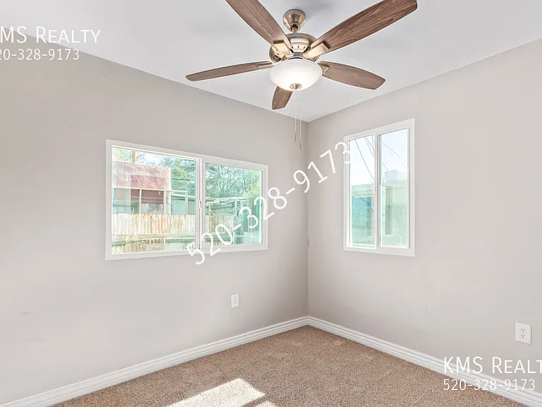4213 S Lundy Ave — Photo 16