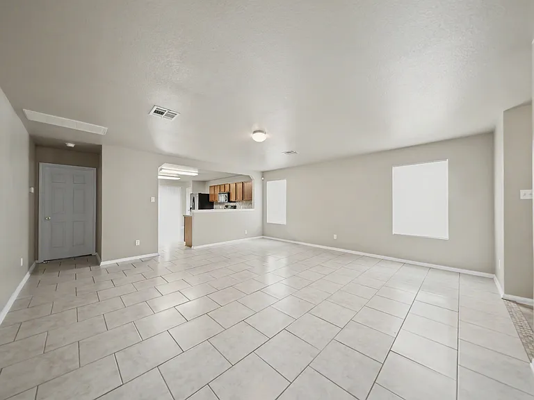 25 Avrshire Ln — Photo 7