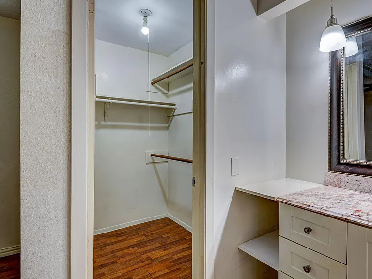 9742 Charmont Rd — Photo 16