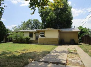 6008 Rickenbacker Pl, Fort Worth, TX 76112