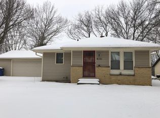 6101 N River Trail Dr, Milwaukee, WI 53225