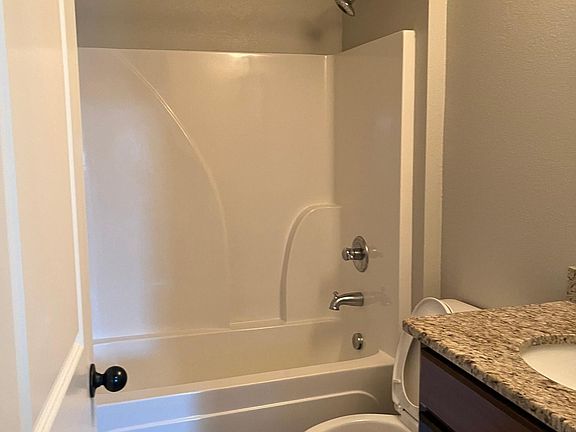5th image of 2410 Ramond Ln