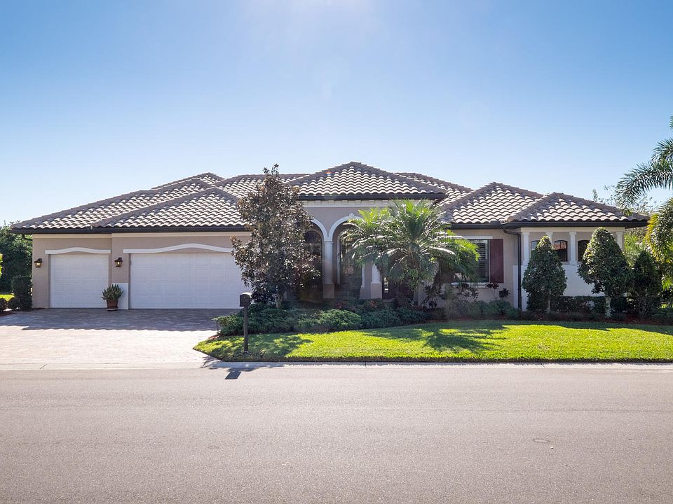 1st image of 10169 Avalon Lake Cir