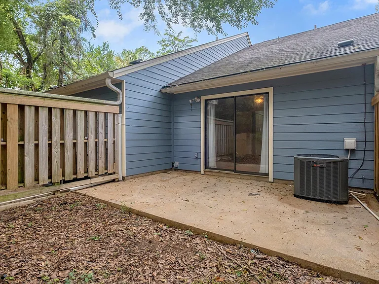 1609 S Gadsden St — Photo 15