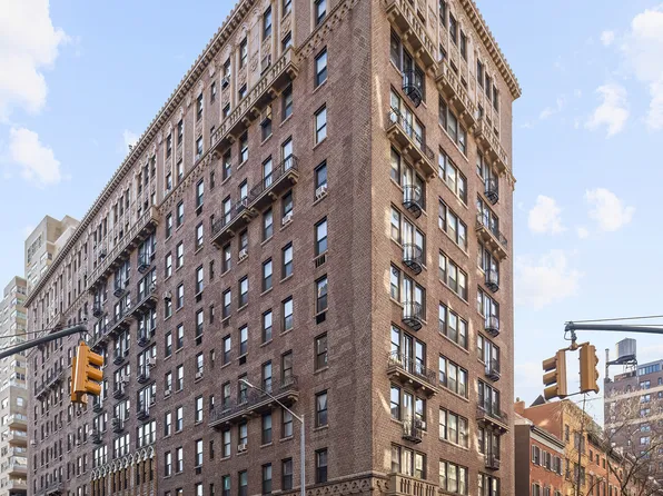 26 East 10th Street 11G image 12 of 12