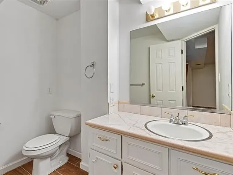 13330 Walnut St — Photo 24