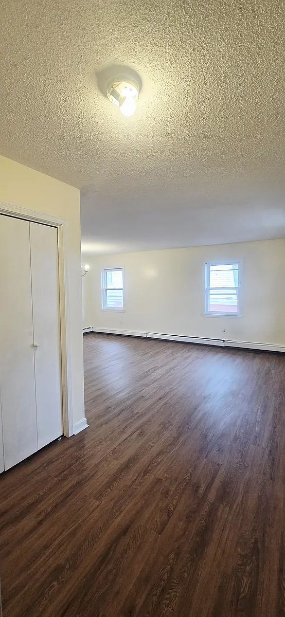 Building Photo - 105-107 Magnolia St #2