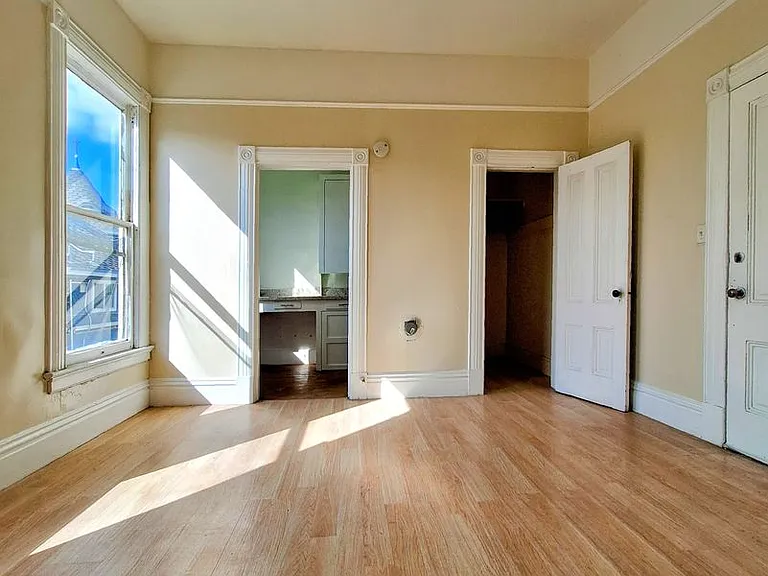 30 S 8th St #7 — Photo 3