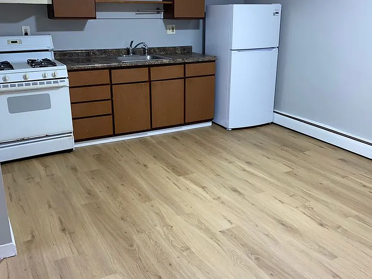 1708 Joppa Ave — Photo 2