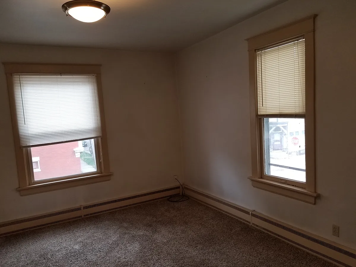 Building Photo - 2802 N Weil St