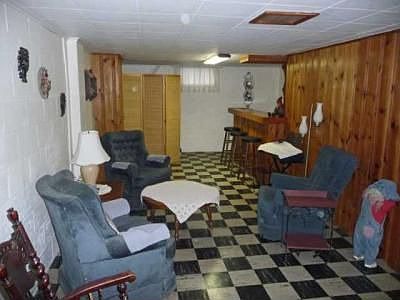 5th image of 2960 Brownlee Ave