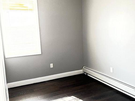5th image of 475 15th Ave Floor 2