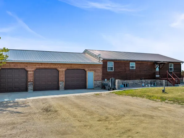 16169 447th Ave, Watertown, SD 57235