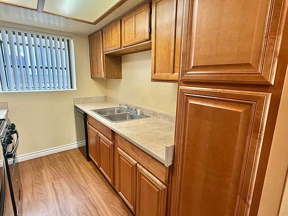 3rd image of 4086 Florida St #5