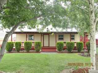 1131 W Huntzinger Rd, Selah, WA 98942