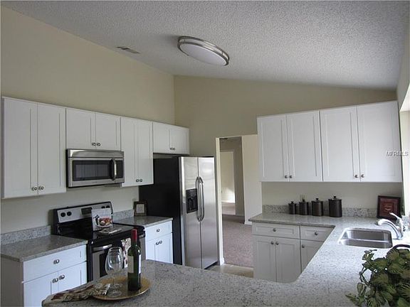 5th image of 99 Neal Dr