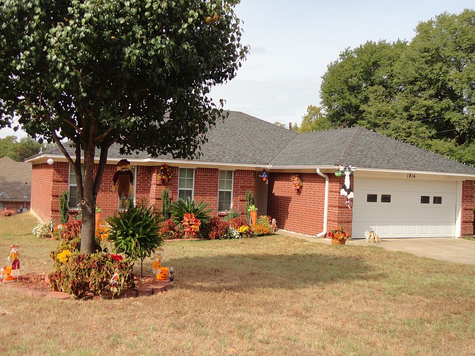 1st image of 1814 N Glenwood Blvd