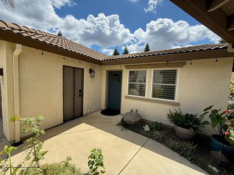 218 Cadfael Ct — Photo 2