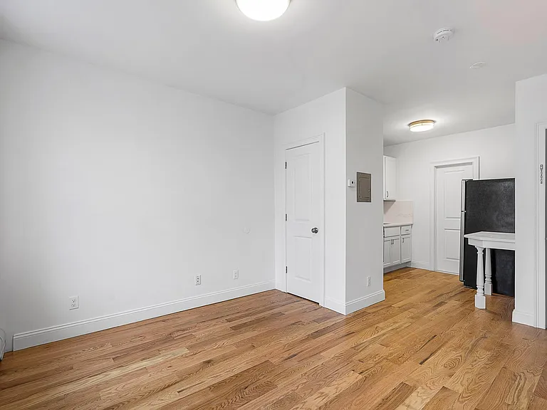 289 New York Ave #5 — Photo 7