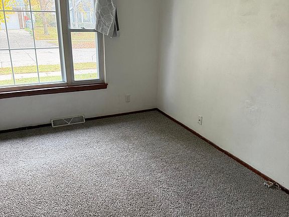 2nd image of 8120 W Beechwood Ave