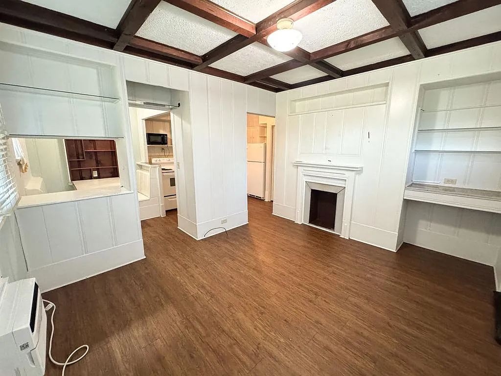 908 N Washington St — Photo 3