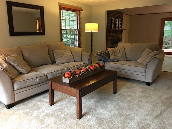 5th image of 4 Cypress Cir