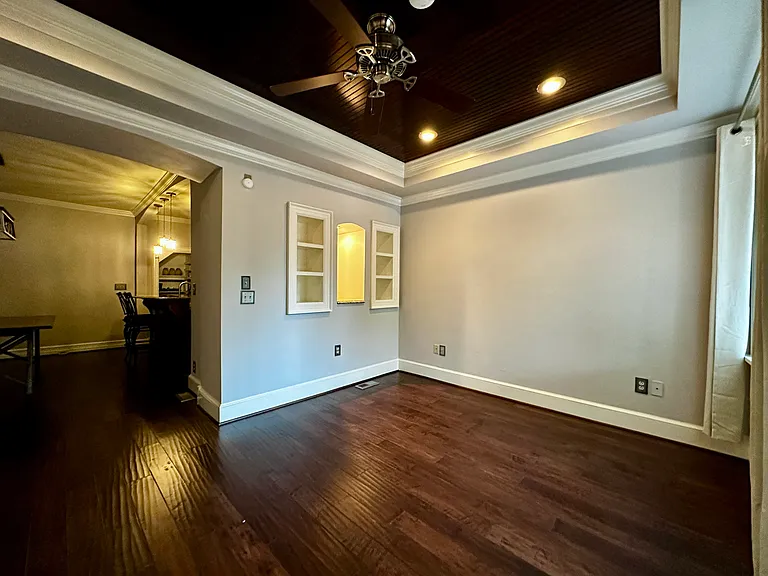 109 N Crenshaw Ave — Photo 9