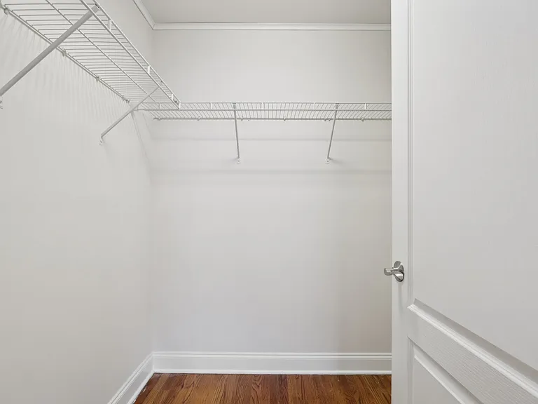 Summit Ridge Luxury Apartments — Photo 23
