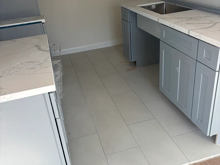 324 Grant St #1/2 — Photo 1