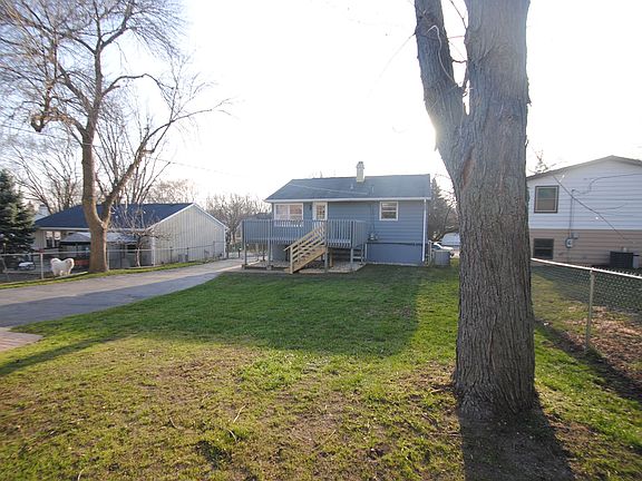 2nd image of 381 Birchwood Dr