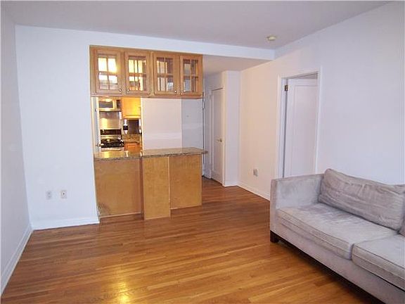 5th image of 342 E 50th St APT 3A