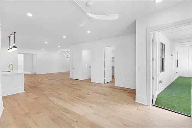 875 Okeefe Ave #301 — Photo 13