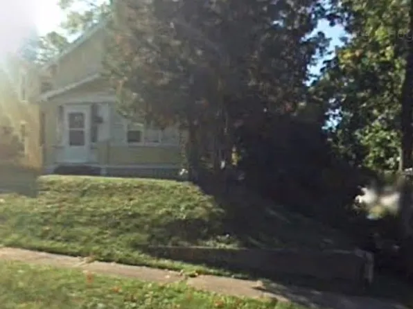 153 W Gogebic St, Ironwood, MI 49938