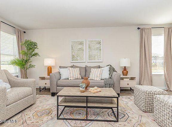 5th image of 209 Ashworth Drive