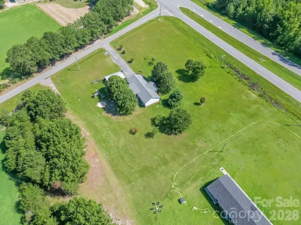 55 Baker Rd, Jefferson, SC 29718