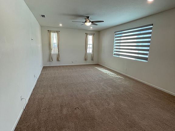 3rd image of 6592 Starcross Dr
