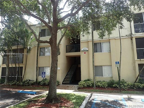 2nd image of 5628 Rock Island Rd APT 189