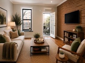 58 Leroy St