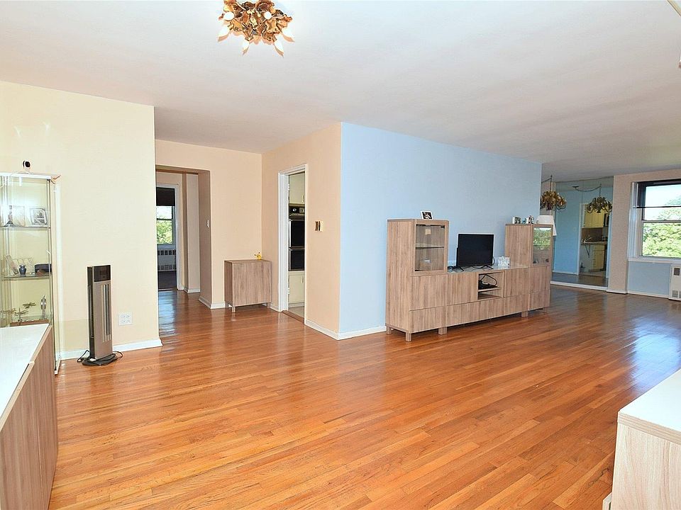 1st image of 209-80 18th Avenue #6H