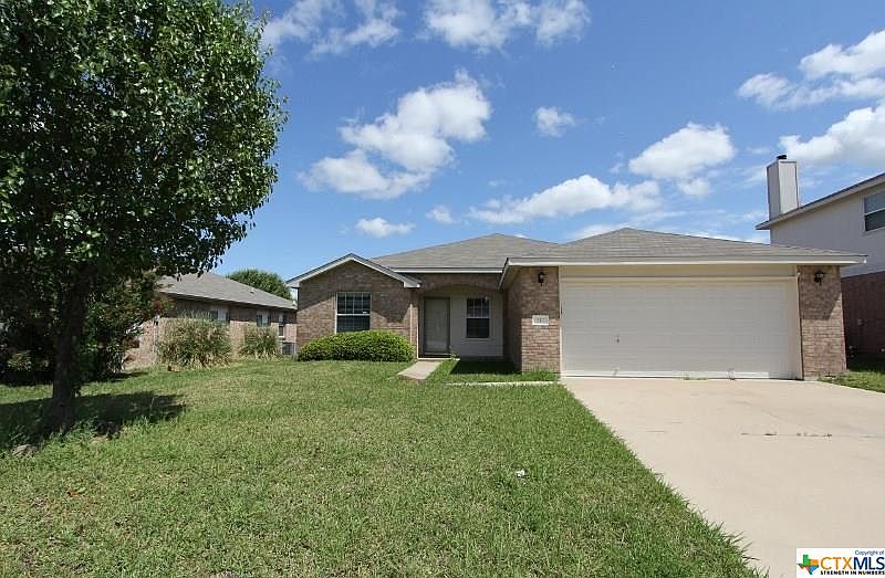 1st image of 210 Tepee Dr