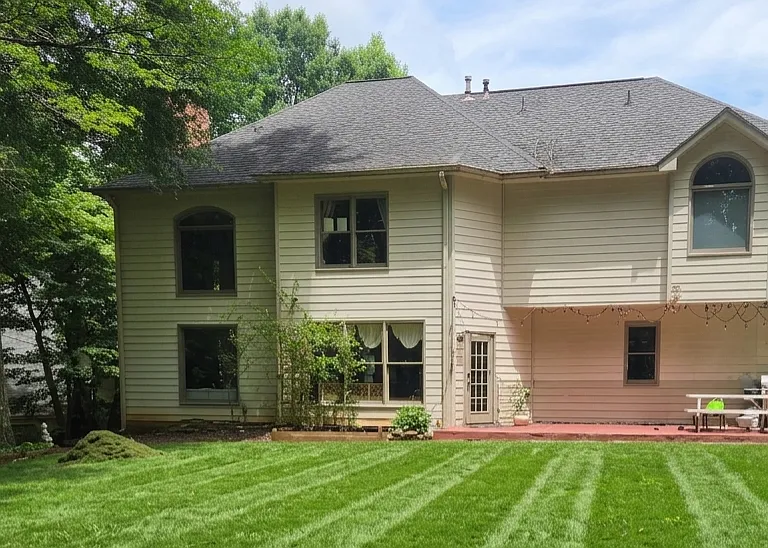 1210 Beacon Hill Xing — Photo 42