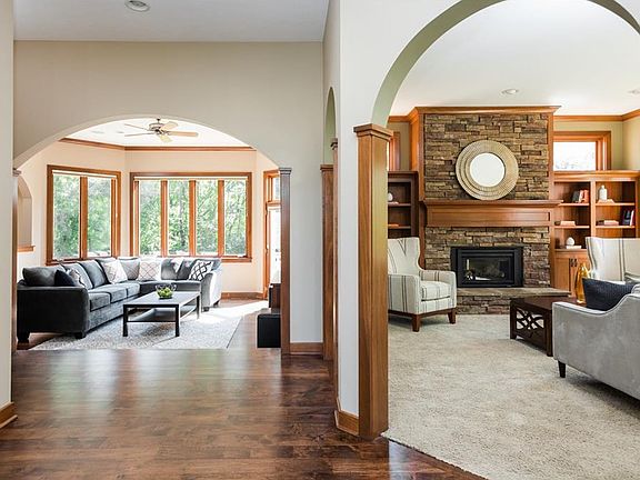 5th image of 7671 Saint Lawrence Ct