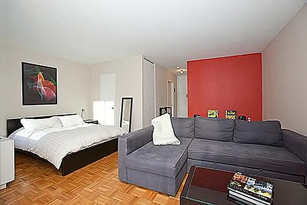 Rented by Level Group | media 25