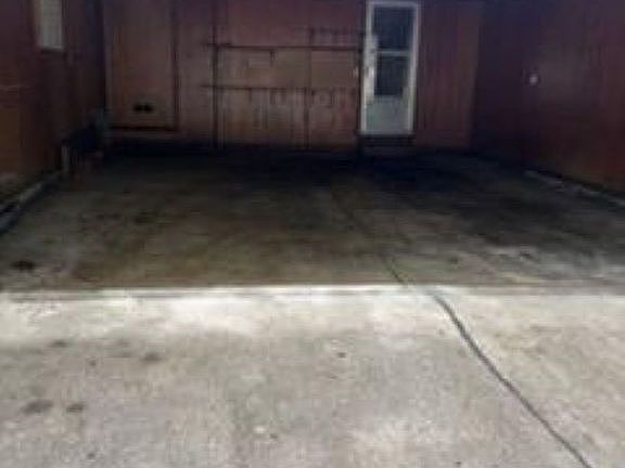 2nd image of 1521 E Price St
