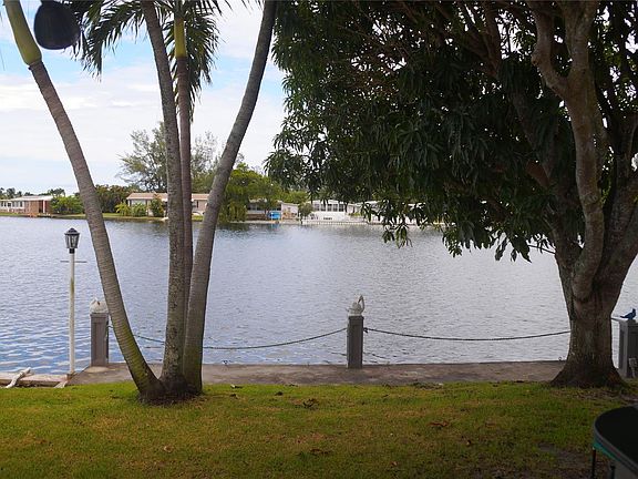 4th image of 5720 Lagoon Drive