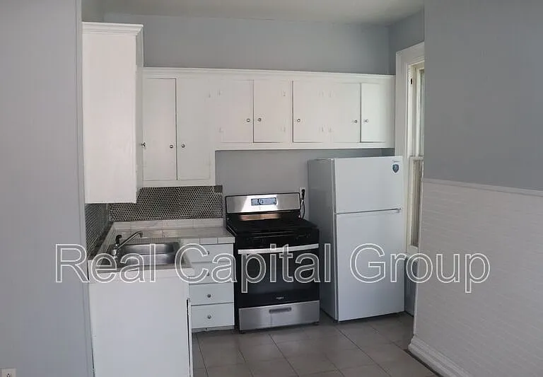 130 5th Ave #3 — Photo 6