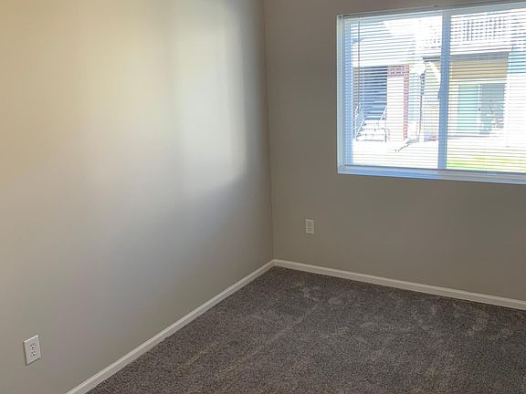 3rd image of 10325 Essex Dr Unit 7