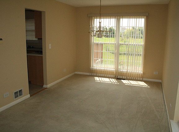 4th image of 2431 Meadowsedge Ln