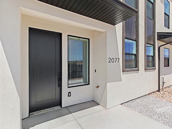 3rd image of 1082 W Albertine Ln #117